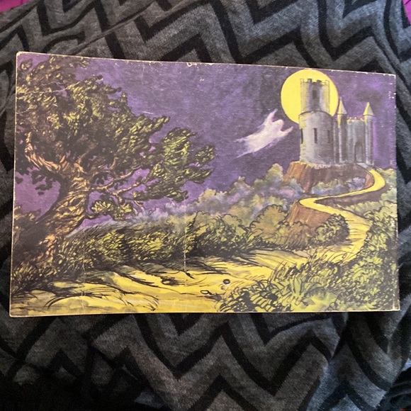 Vintage troll ghosts and witches books - Picture 8 of 12